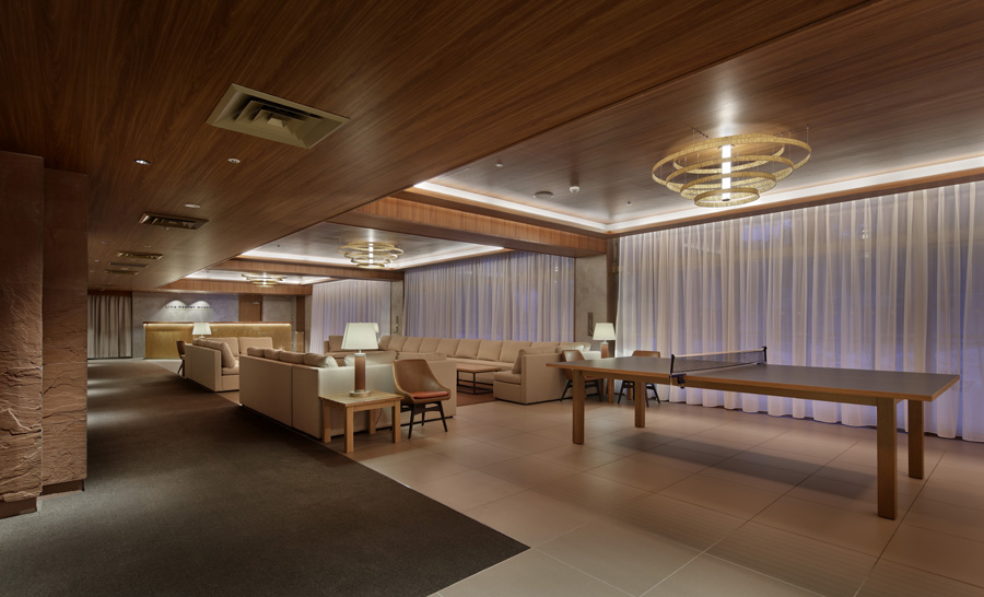 EB03EEB3-15C0-40D2-BE60-917551E42725