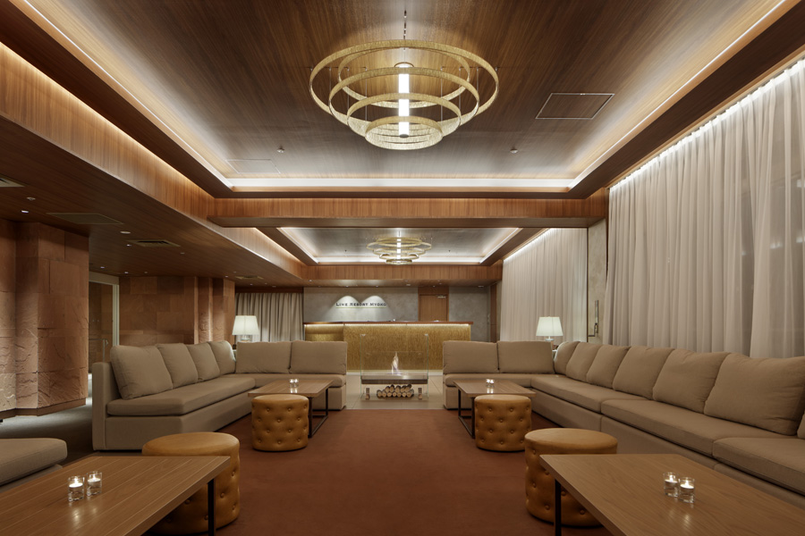 F2E0CF0B-7DA3-4FE2-80BA-3B36C805CC04